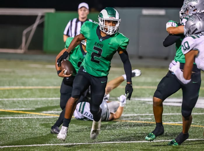 De La Salle vs St Mary's October 7, 2022 Photo-Ralph Thompson14